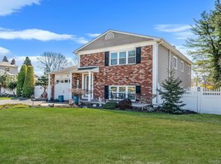 14 Celeste Avenue, Holbrook, NY