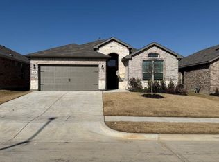 1918 Jackson St, Cleburne, TX 76033