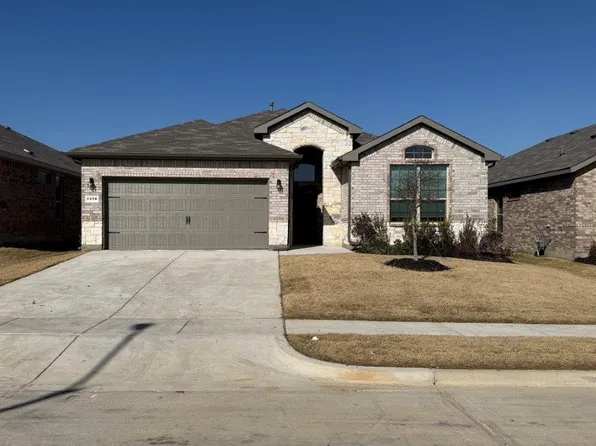 1918 Jackson St, Cleburne, TX 76033