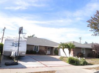 825 Rolling Hills Dr, Fullerton, CA 92835
