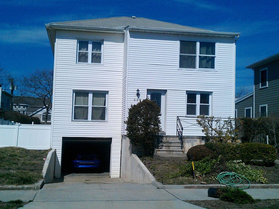 1st image of 539 East St