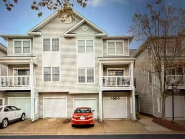 4604 Superior Sq #Penthouse 4, Fairfax, VA 22033