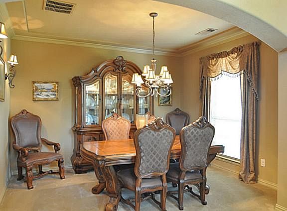 3rd image of 1713 Landon Ln