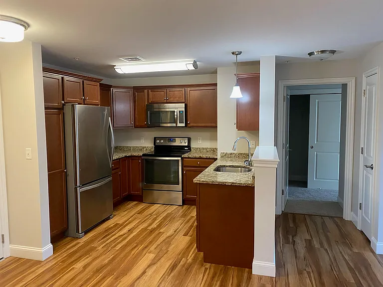 3 Furnival Rd #213 — Photo 3