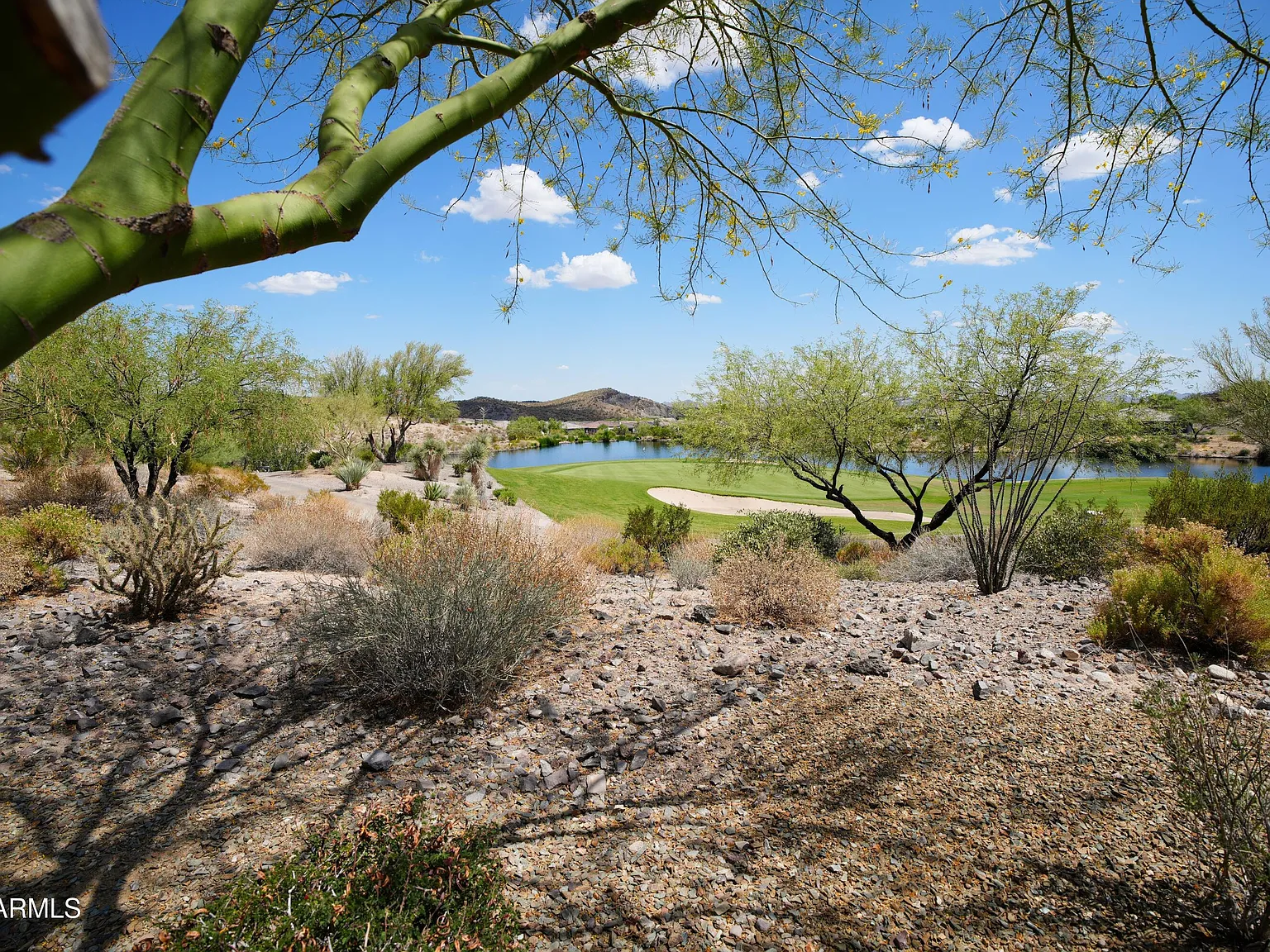 2 bed, 2.5 bath, 1777 sqft, $4,000 — Photo 2
