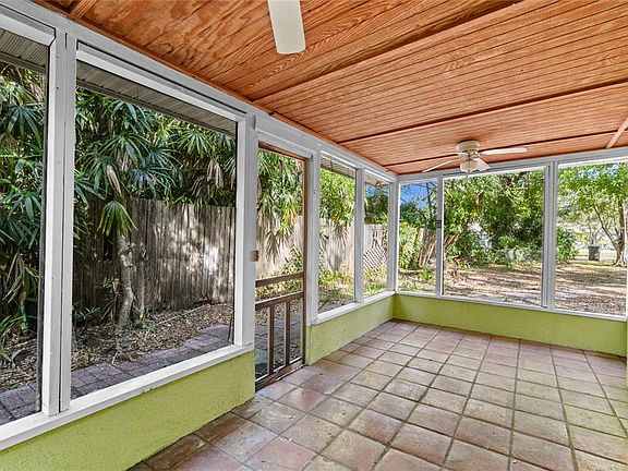 5th image of 619 Beverly Ave