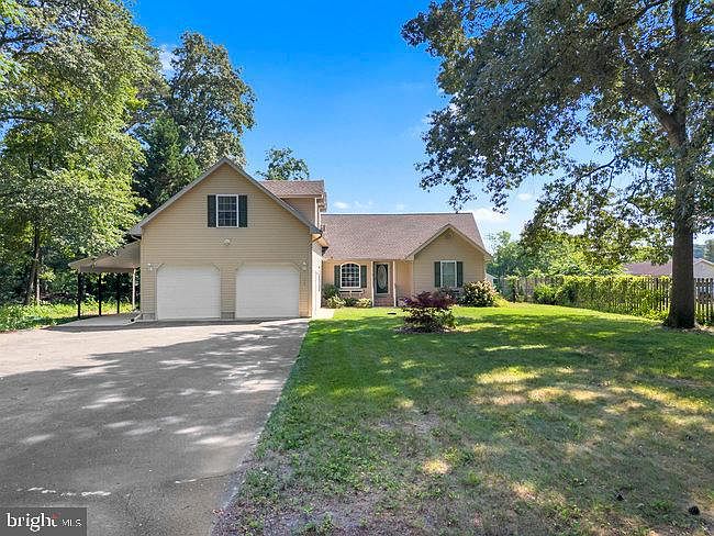 1st image of 117 Pine Cove Dr