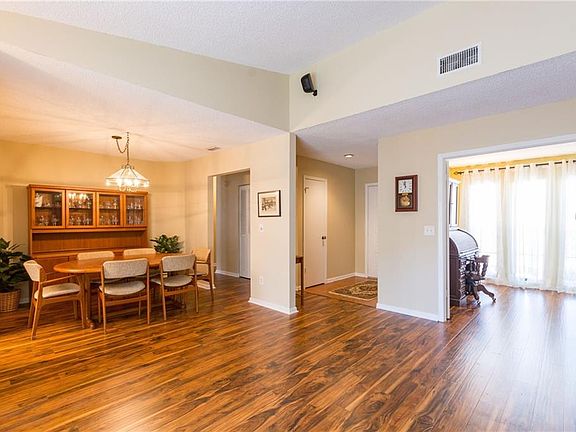 5th image of 16037 Eagle River Way