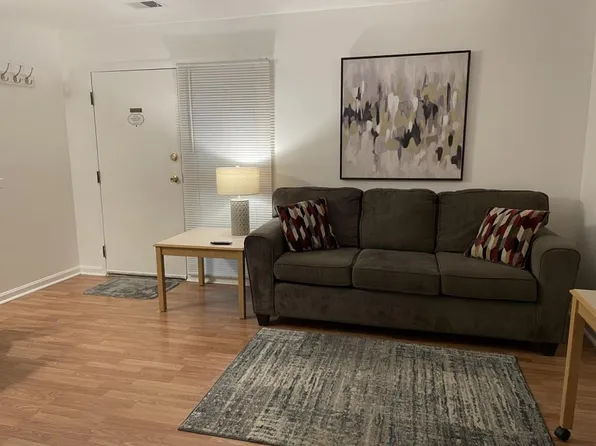 15 Brentwood Dr, Evansville, IN 47715