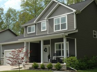 901 Hatch Lake Pkwy, Valparaiso, IN 46385