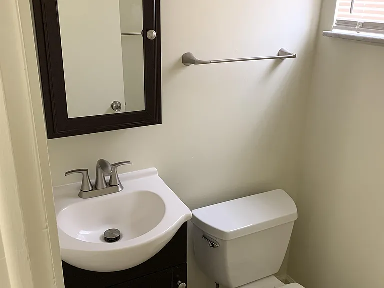 279-313 Kenridge Road - 309 — Photo 7