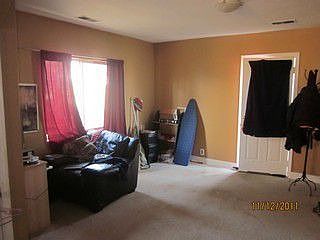 5th image of 1094 Reaney Ave