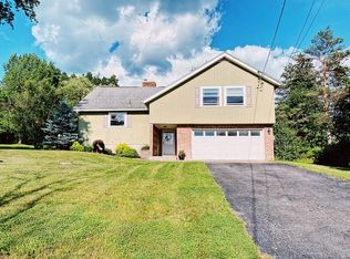 1412 Hawleyton Rd, Binghamton, NY 13903