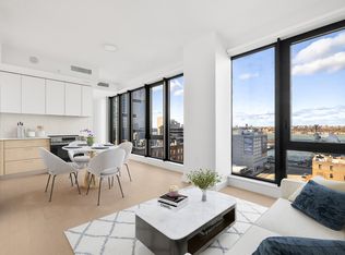 622 11th Ave #1402, New York, NY 10036