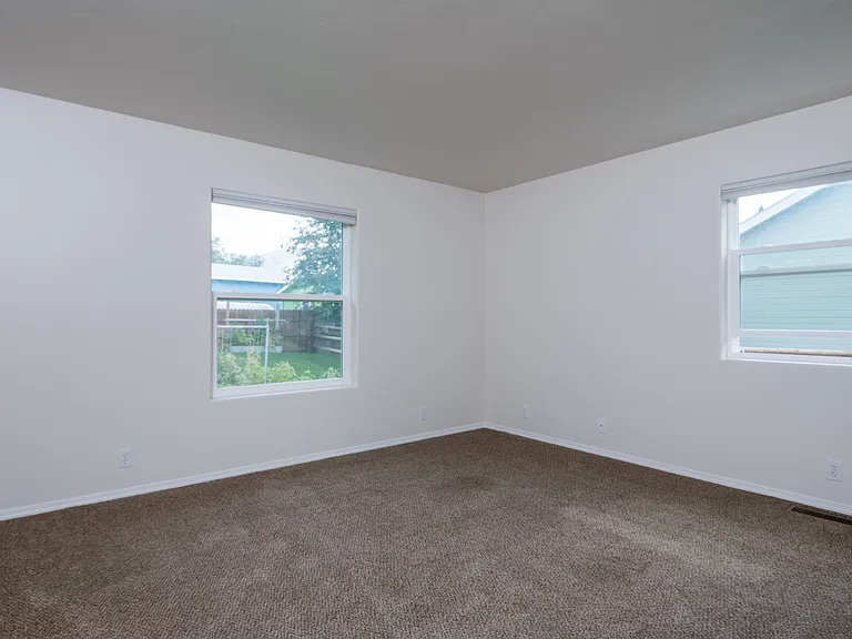 640 Northstar Dr — Photo 12