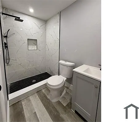 700 Madison Ave #5 — Photo 5