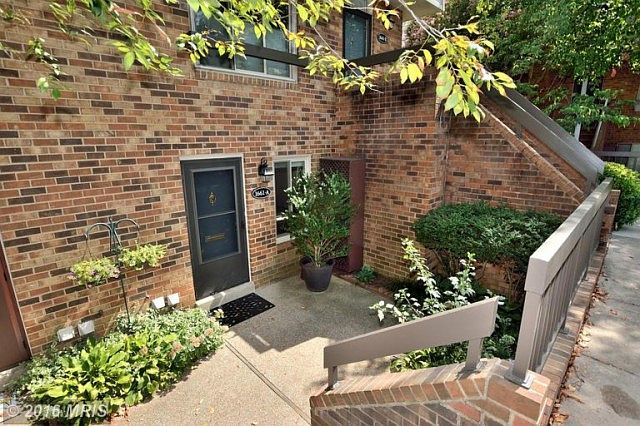 1st image of 1661 S Hayes St #1