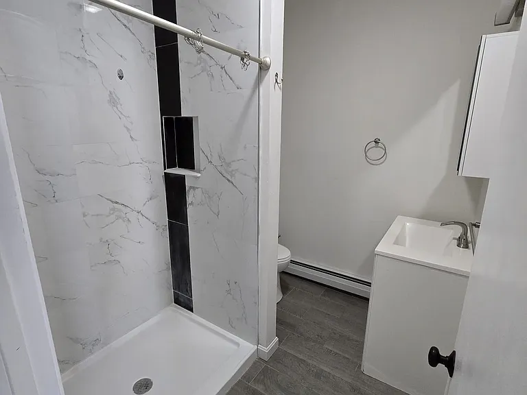 35 Hichborn St #1 — Photo 10