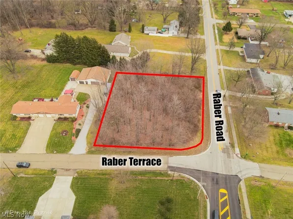 Raber Rd, Uniontown, OH 44685