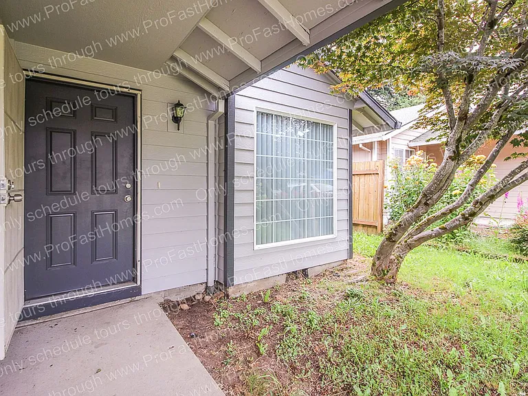 6416 SE 139th Ave — Photo 4