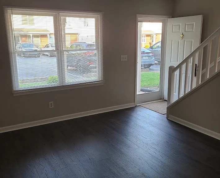 180 Summit St #1 — Photo 3