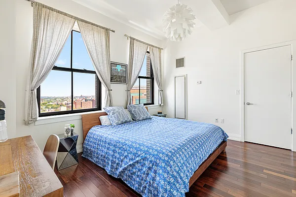 Sold by Compass | media 7