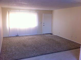 12715 Navajo Pl #4, Apple Valley, CA 92308