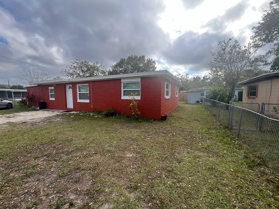 304 Still St #B