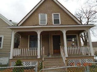 2577 N 24th St, Milwaukee, WI 53206