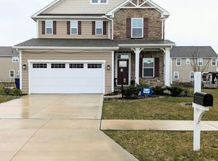 177 Brets Ln, Lewis Center, OH 43035