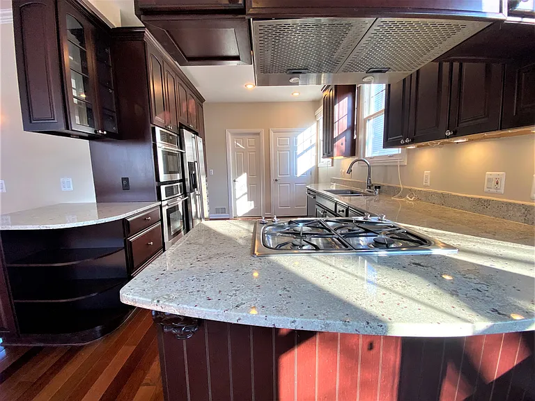 916 Ruffner Ave — Photo 4