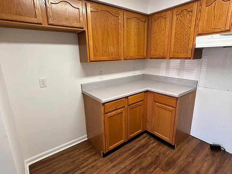 1712 Delaware Ave — Photo 12