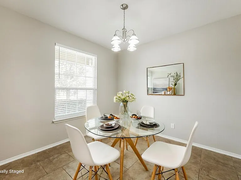 8434 Cedar Mdws — Photo 7