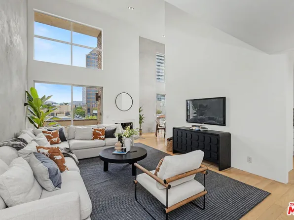 1271 Granville Ave APT 401, Los Angeles, CA 90025