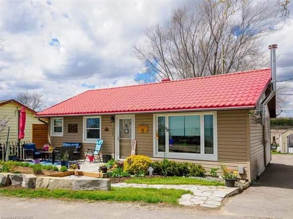1395 Lakeshore Rd, Haldimand County, ON N0A 1P0