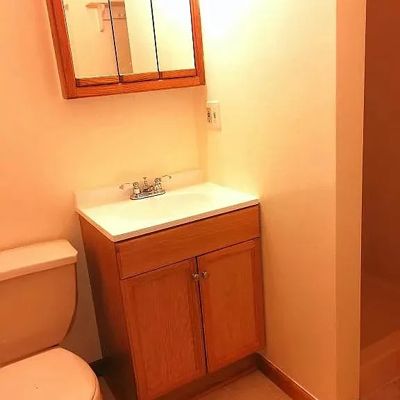 767 Rosewood Rd E — Photo 11