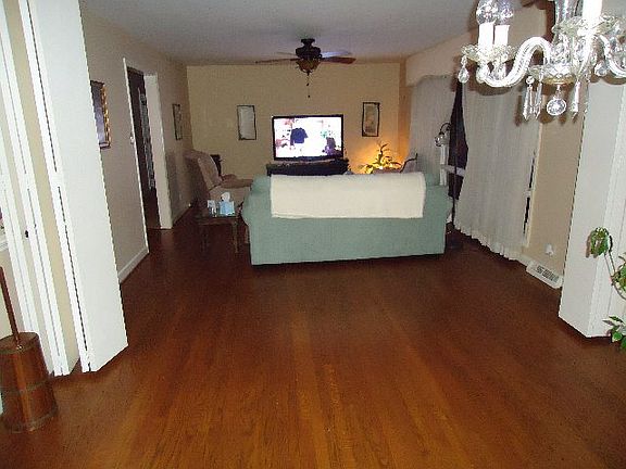 2nd image of 211 Crosland Ave