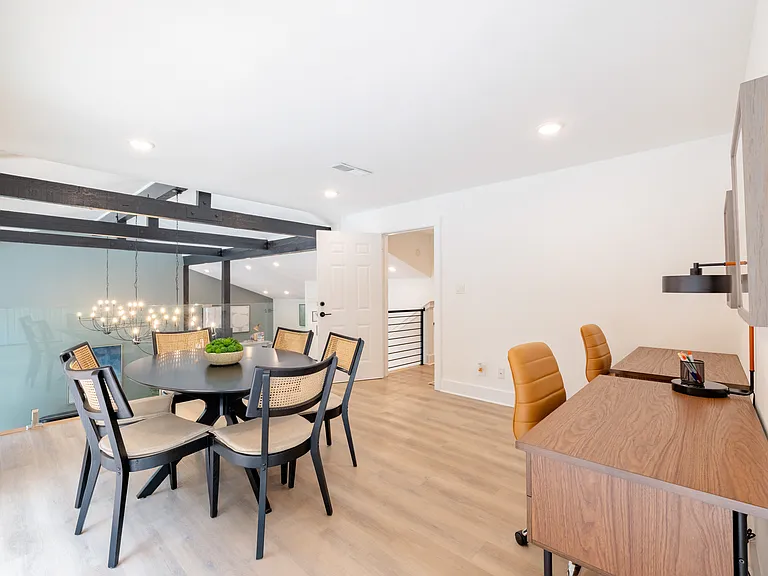 Enclave at North Point — Photo 47