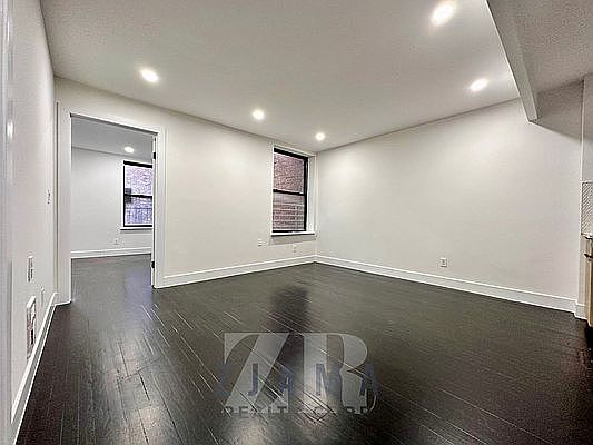 2nd image of 2108 Regent Pl #2B