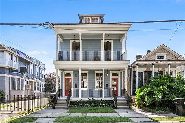 2221 General Pershing St