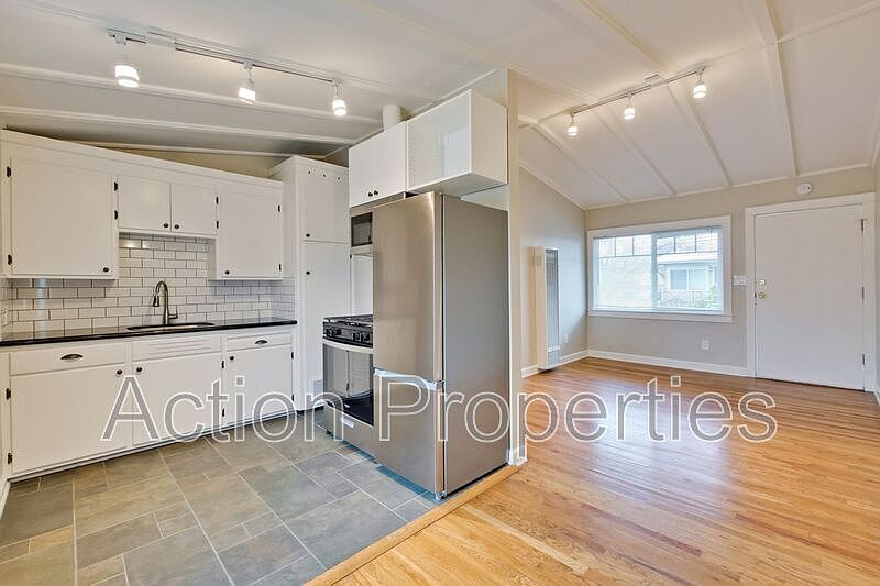 1st image of 366 & 372 Camille Ct #366-5