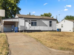 1214 California Ave, Chickasha, OK 73018
