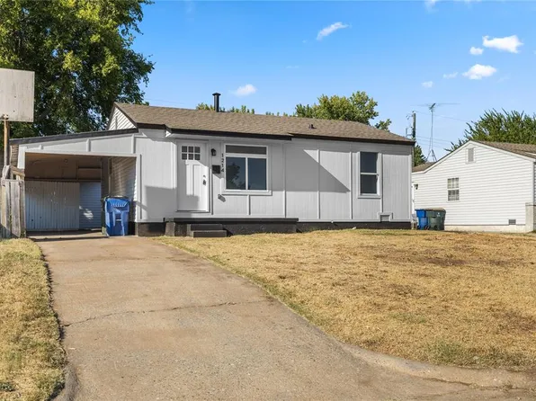 1214 California Ave, Chickasha, OK 73018