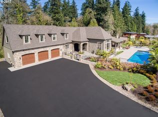 951 Atwater Rd, Lake Oswego, OR 97034