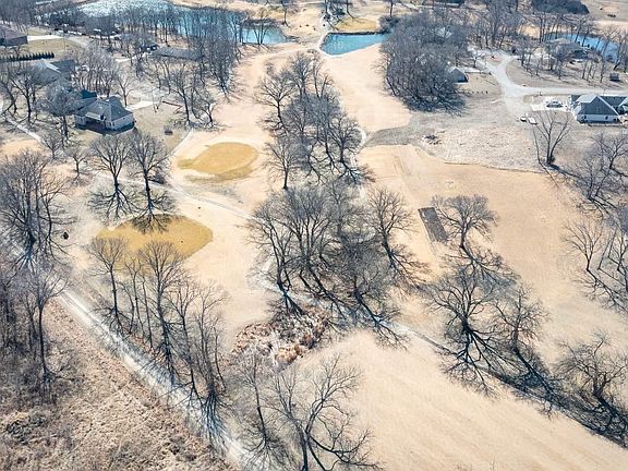 3rd image of 6872 Kimberly Dr