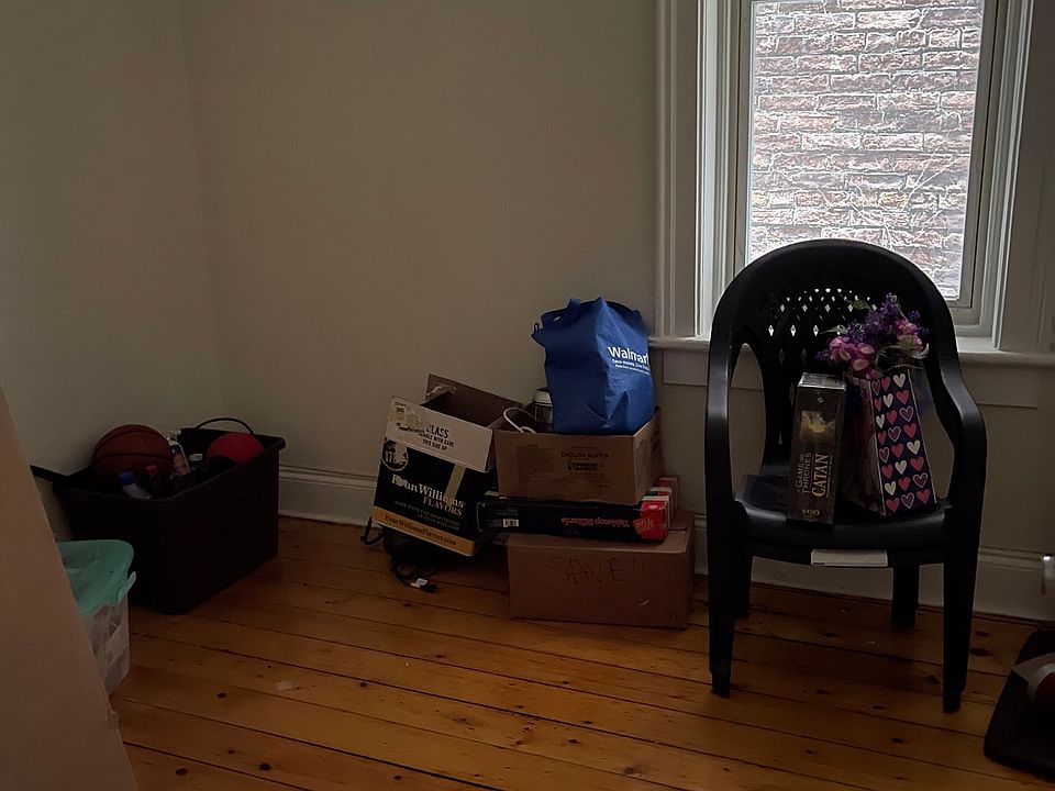 2nd image of 305 3rd St #1