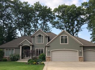 1858 Fenner Glen Dr, Muskegon, MI 49445
