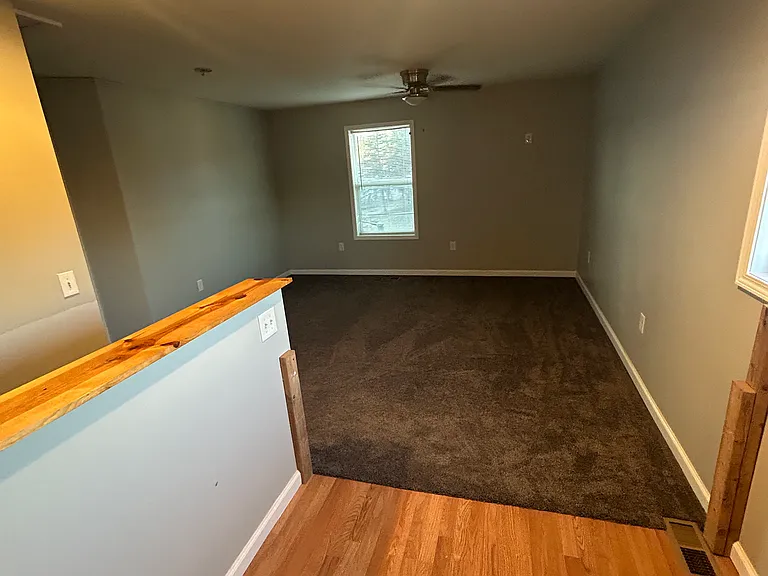 29000 W Nine Mile Rd — Photo 10
