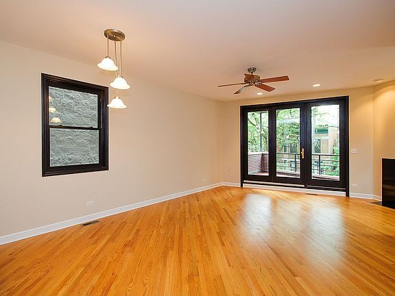 4th image of 1043 N Winchester Ave APT 2