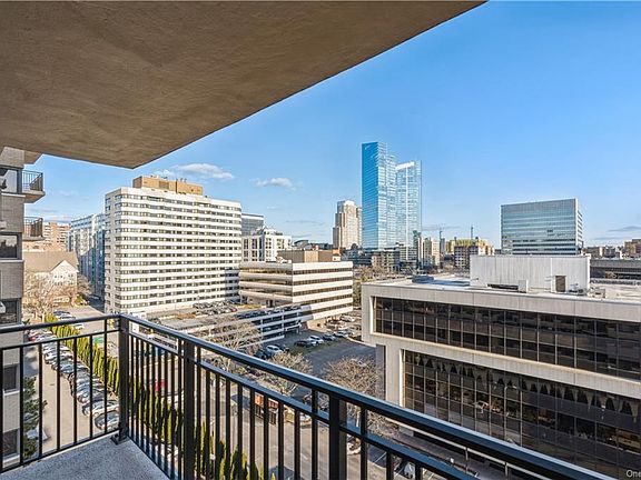 3rd image of 25 Rockledge Ave APT 806